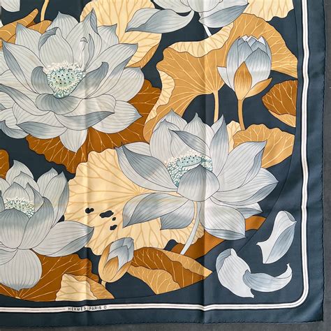 HERMES Silk Fleurs de Lotus Scarf 90